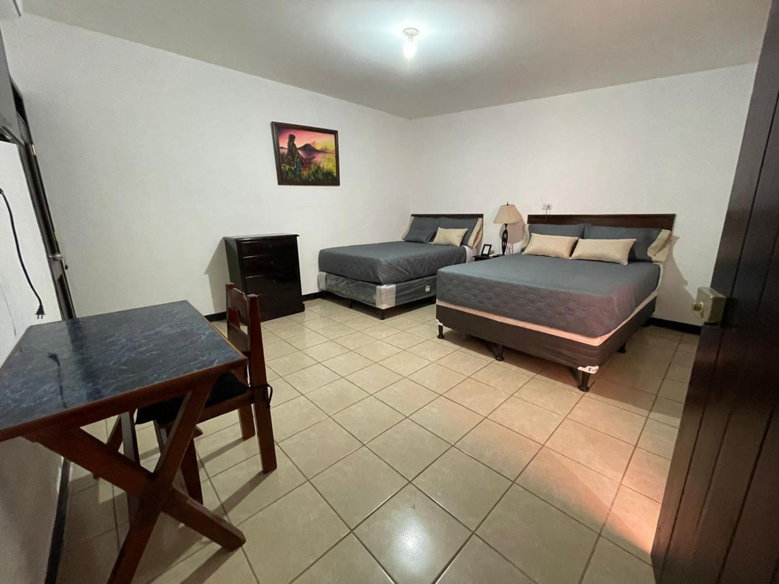 Judys Home - Bed And Breakfast Retalhuleu Room photo